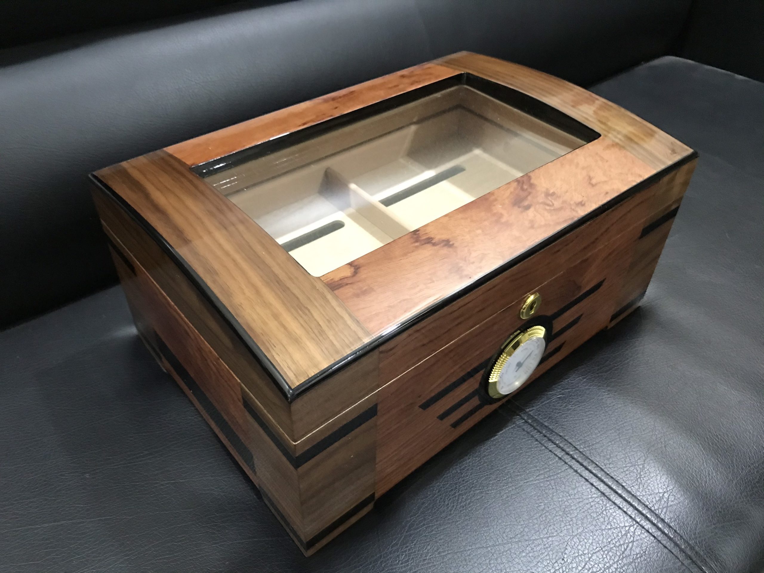 Hộp giữ ẩm xì gà 2 ngăn có khóa (sức chứa 50 điếu) - Ảnh 5
